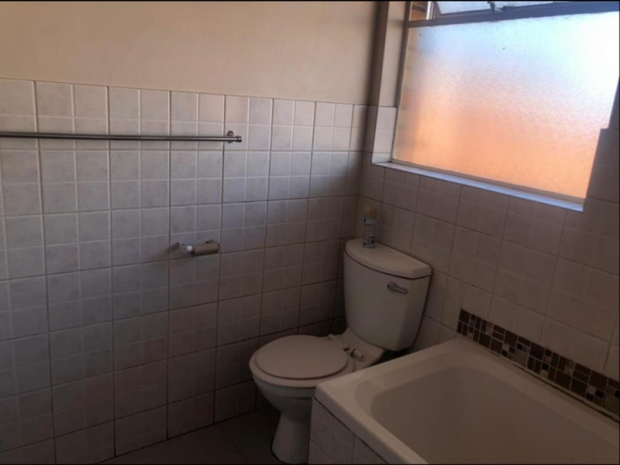 1 Bedroom Property for Sale in Bloemfontein Free State